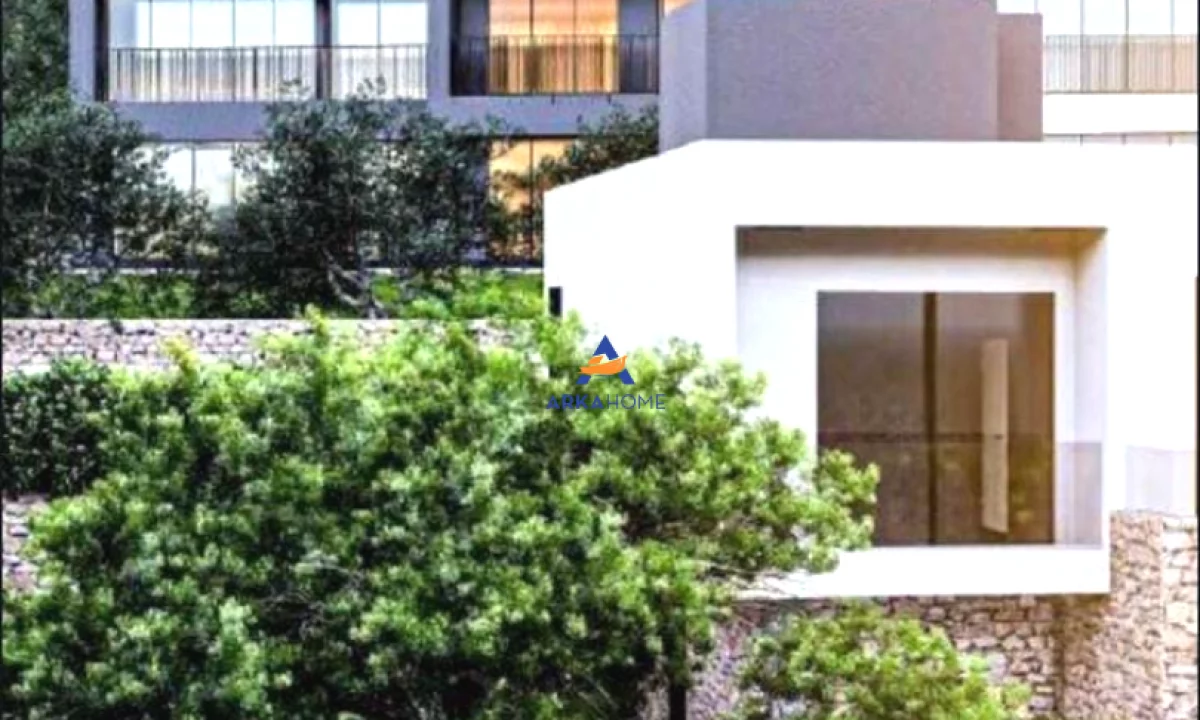 Shtepi ne shitje Vila Luksoze ne Tirane, 4+1, Mobilimi E mobiluar, Pagesa 750,000  Euro.