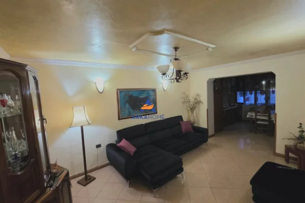 Casa in vendita 3+1 a Tirana - 235,000 Euro