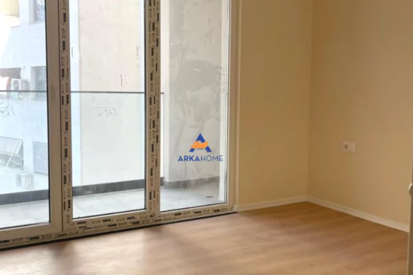 Shtepi me qera 2+1 ne Tirane - 550 Euro