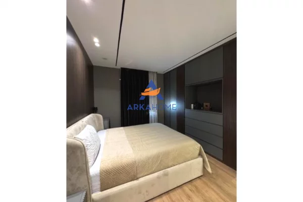 Shtepi ne shitje Apartament ne Tirane, 2+1, Mobilimi E mobiluar, Pagesa 290,000  Euro.