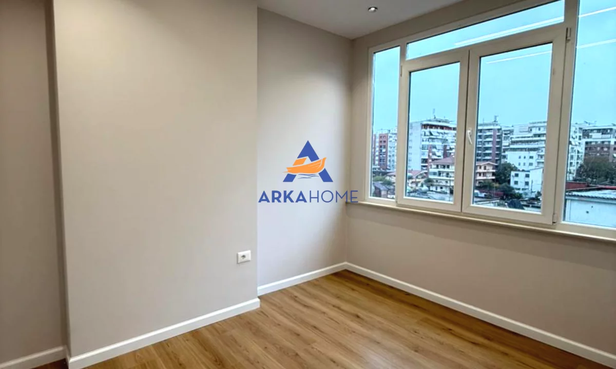Appartamento in vendita a Tirana 1+1, Vuoto