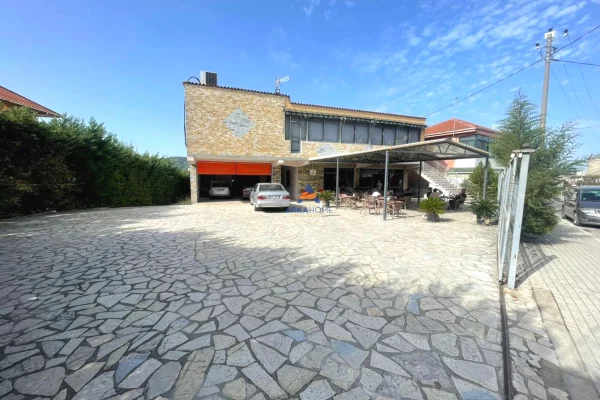 JEPET AMBIENT BIZNESI BIZNESI ME QERA 2140M2 "KOMBINAT" 1800 EURO