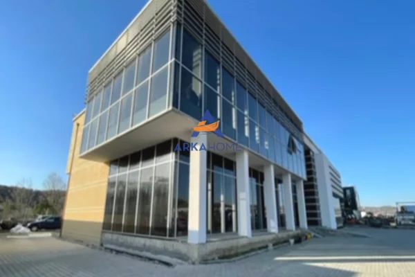 Business Property in Sale 3+1 in Tirana - 2,500,000 Euro