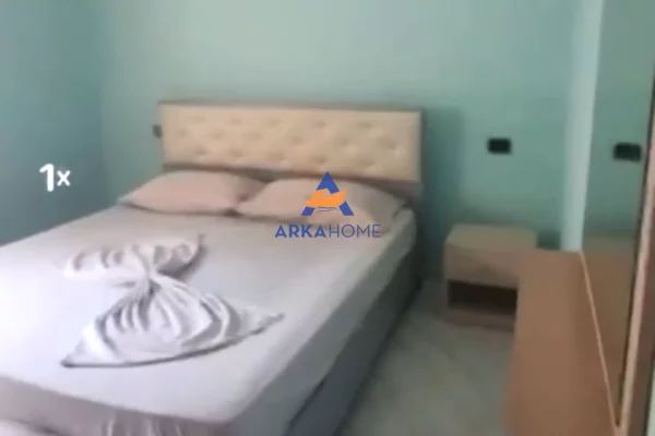 Shtepi ne shitje Apartament ne Vlore, Garsoniere, Mobilimi E mobiluar, Pagesa 65,000  Euro.