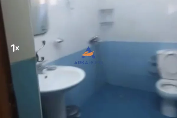 Shtepi ne shitje Apartament ne Vlore, Garsoniere, Mobilimi E mobiluar, Pagesa 65,000  Euro.