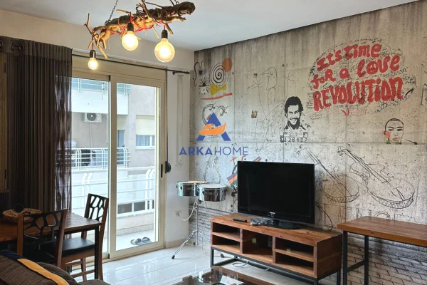 Shtepi me qera Apartament ne Tirane, 1+1, Mobilimi E mobiluar, Pagesa 600  Euro.