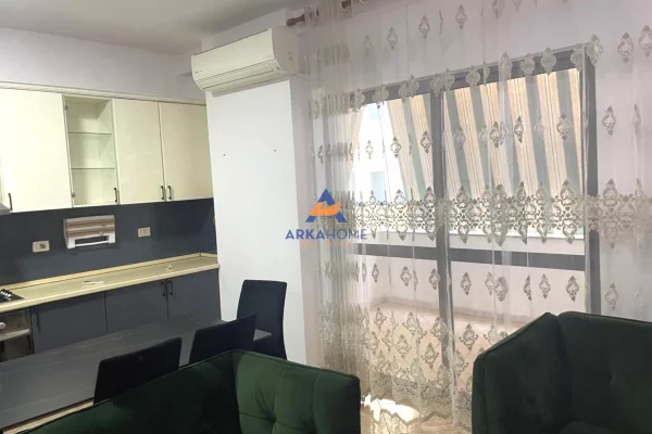 Shtepi me qera Apartament ne Tirane, 2+1, Mobilimi E mobiluar, Pagesa 778  Euro.