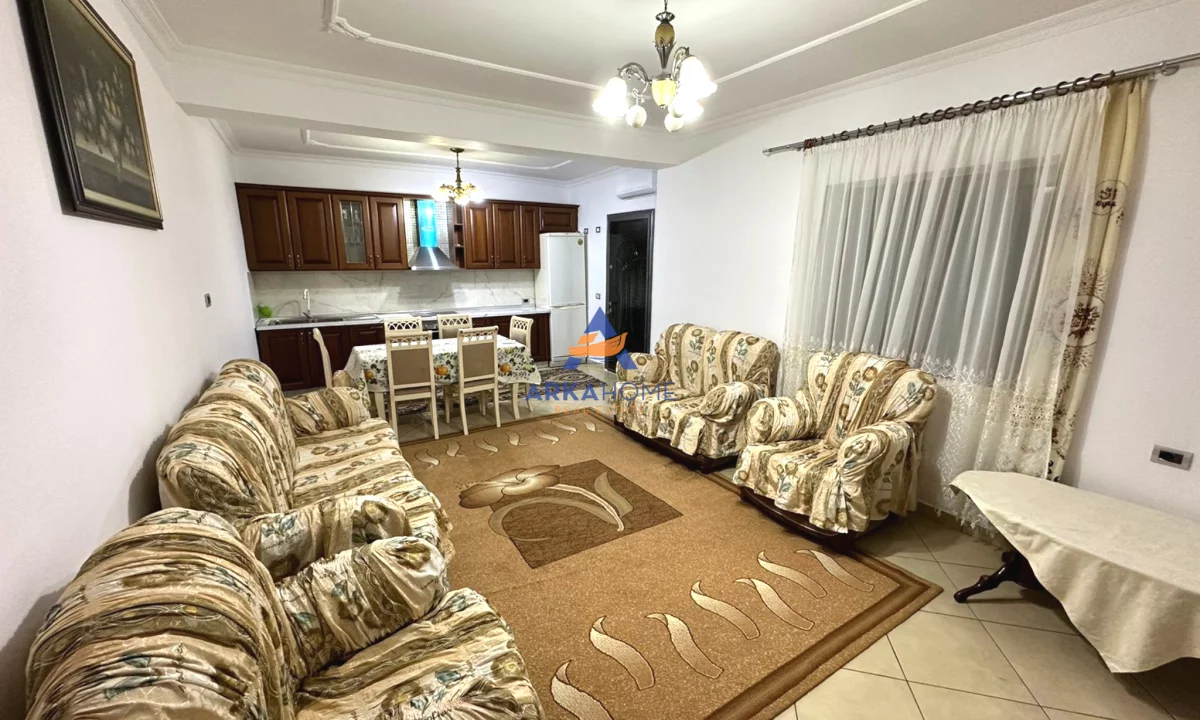 Shtepi me qera Shtepi Private ne Tirane, 2+1, Mobilimi E mobiluar, Pagesa 550  Euro.