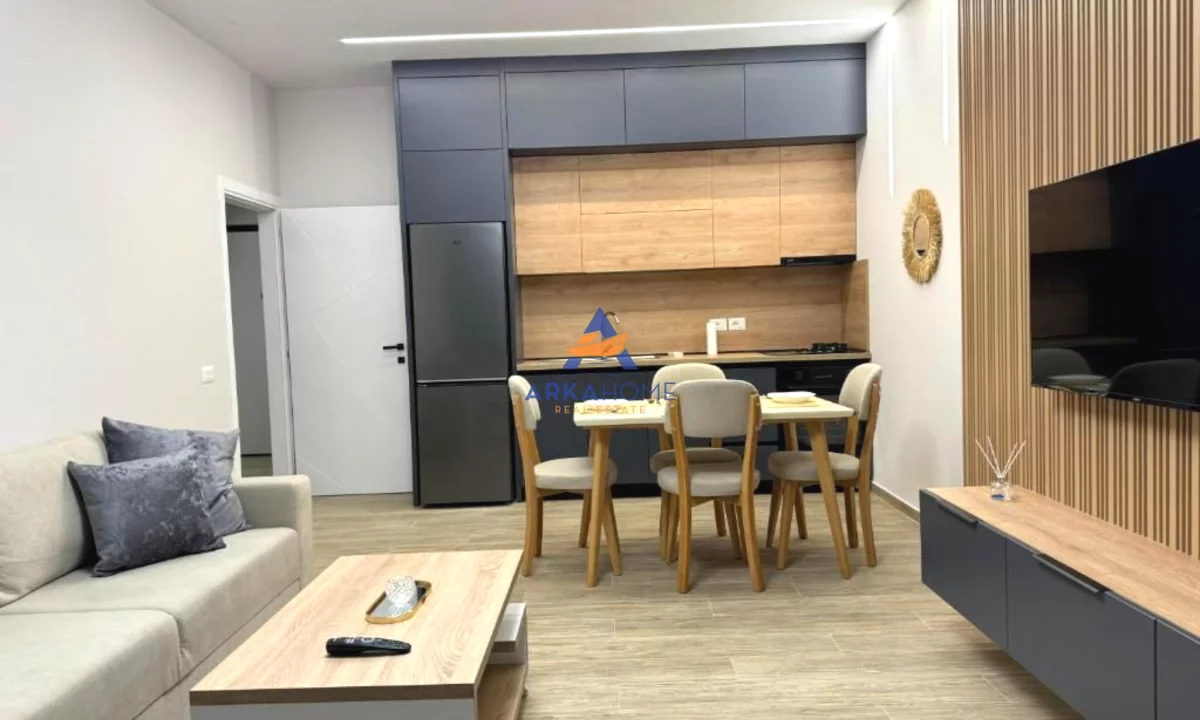 Shtepi me qera Apartament ne Tirane, 2+1, Mobilimi E mobiluar, Pagesa 624  Euro.