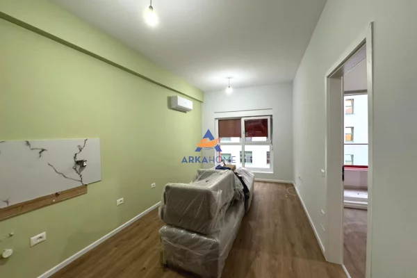 Shtepi me qera Apartament ne Tirane, 1+1, Mobilimi Pjeserisht e mobiluar, Pagesa 400  Euro.