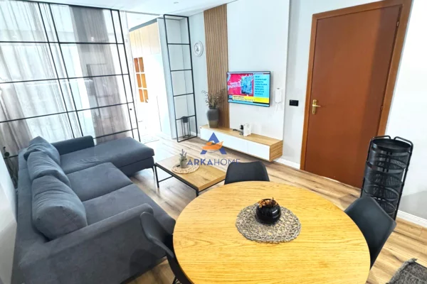 Shtepi me qera Apartament ne Tirane, 2+1, Mobilimi E mobiluar, Pagesa 750  Euro.