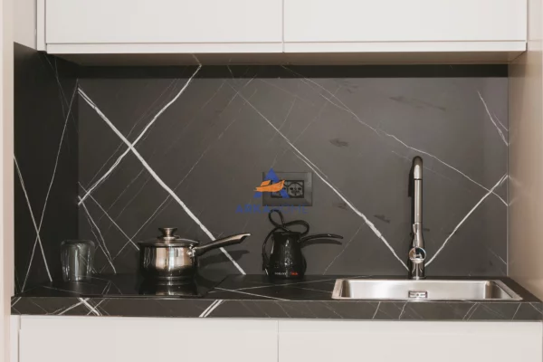 Shtepi me qera Apartament ne Tirane, Garsoniere, Mobilimi E mobiluar, Pagesa 1,143  Euro.