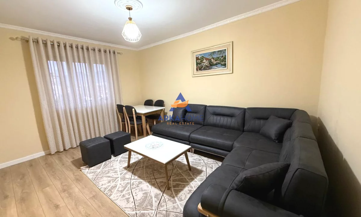 Shtepi me qera Apartament ne Tirane, 2+1, Mobilimi E mobiluar, Pagesa 600  Euro.
