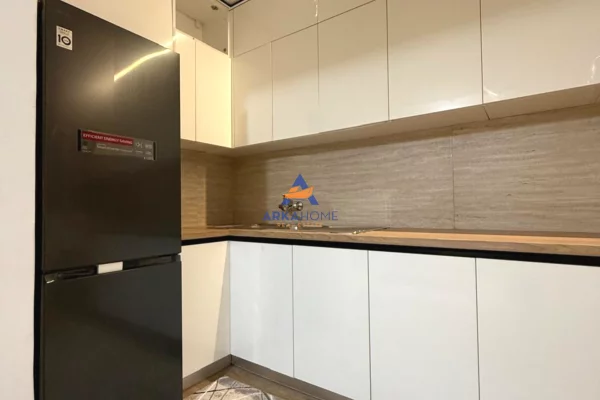 Shtepi me qera Apartament ne Tirane, 2+1, Mobilimi E mobiluar, Pagesa 600  Euro.