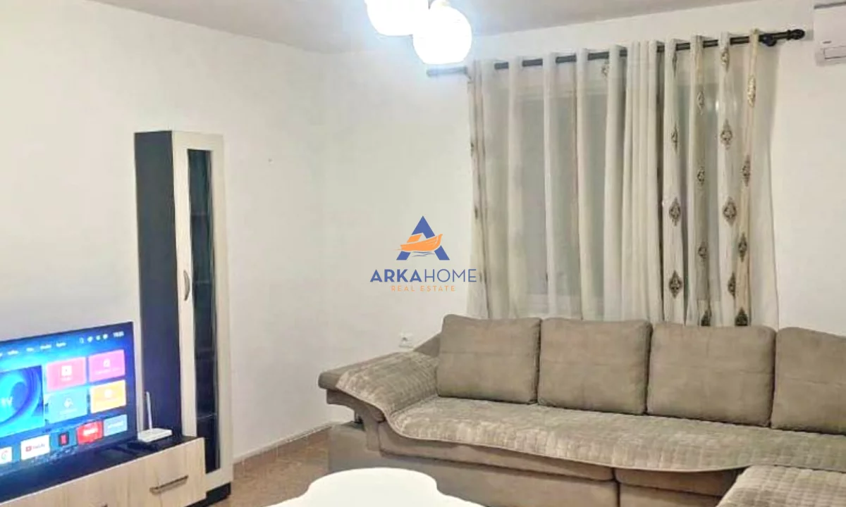 Shtepi me qera Apartament ne Tirane, 1+1, Mobilimi E mobiluar, Pagesa 450  Euro.