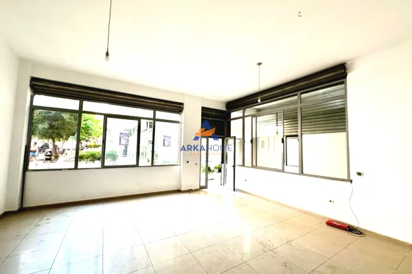 SHITET DYQAN 50M2 "NE YZBERISHT" 75.000 EURO