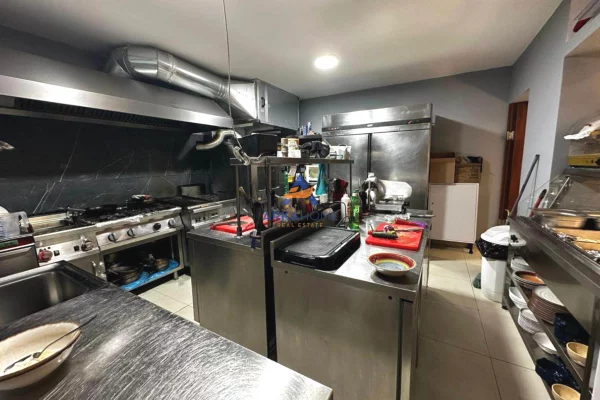 Business Property in Sale 6+1 in Tirana - 27,000 Euro