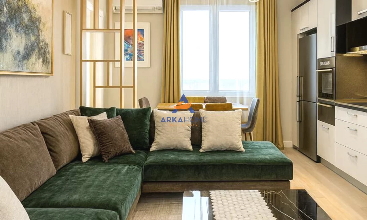 Appartamento in vendita a Tirana 2+1, Arredato