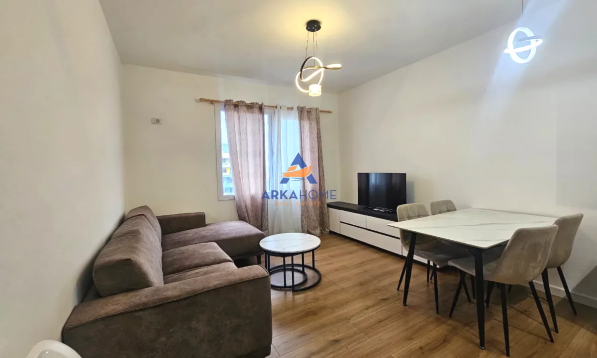 Shtepi me qera Apartament ne Tirane, 3+1, Mobilimi E mobiluar, Pagesa 831  Euro.