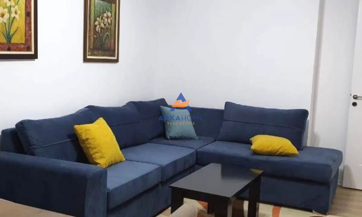 Shtepi me qera Apartament ne Tirane, 2+1, Mobilimi E mobiluar, Pagesa 550  Euro.