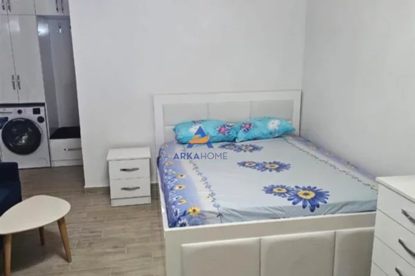 Shtepi me qera Apartament ne Tirane, Garsoniere, Mobilimi E mobiluar, Pagesa 350  Euro.