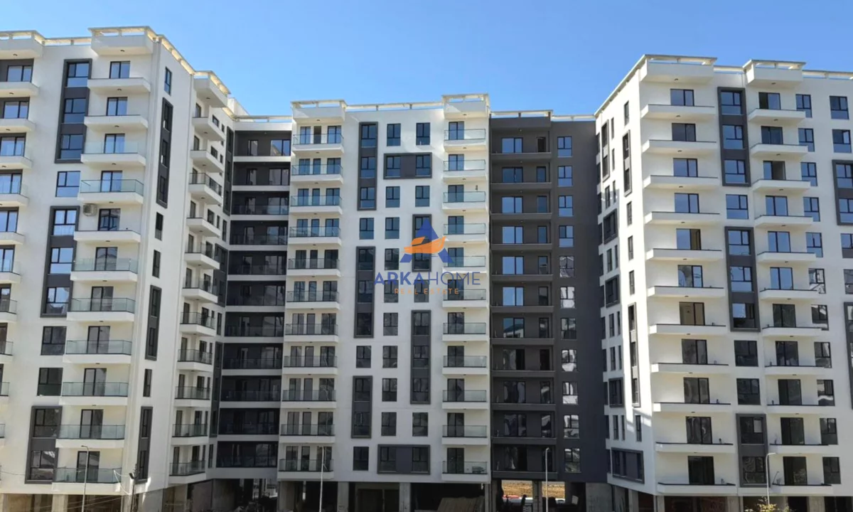 Appartamento in vendita a Tirana 1+1, Vuoto