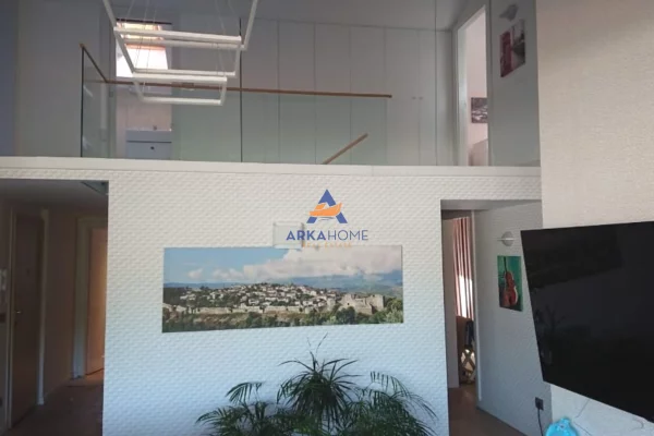 Casa in vendita 4+1 a Tirana - 395,000 Euro