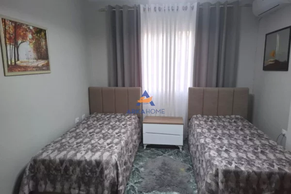 Shtepi me qera Apartament ne Tirane, 2+1, Mobilimi E mobiluar, Pagesa 600  Euro.