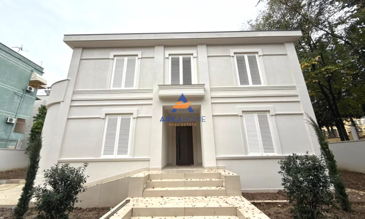 Shtepi me qera Apartament ne Tirane, 7+1, Mobilimi Bosh, pa mobiluar, Pagesa 9,000  Euro.