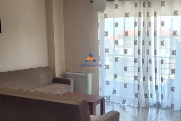 Appartamento in vendita a Tirana 1+1, Arredato