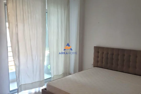 Appartamento in vendita a Tirana 1+1, Arredato