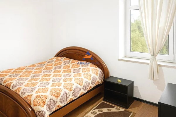Shtepi me qera Apartament ne Tirane, 2+1, Mobilimi E mobiluar, Pagesa 600  Euro.