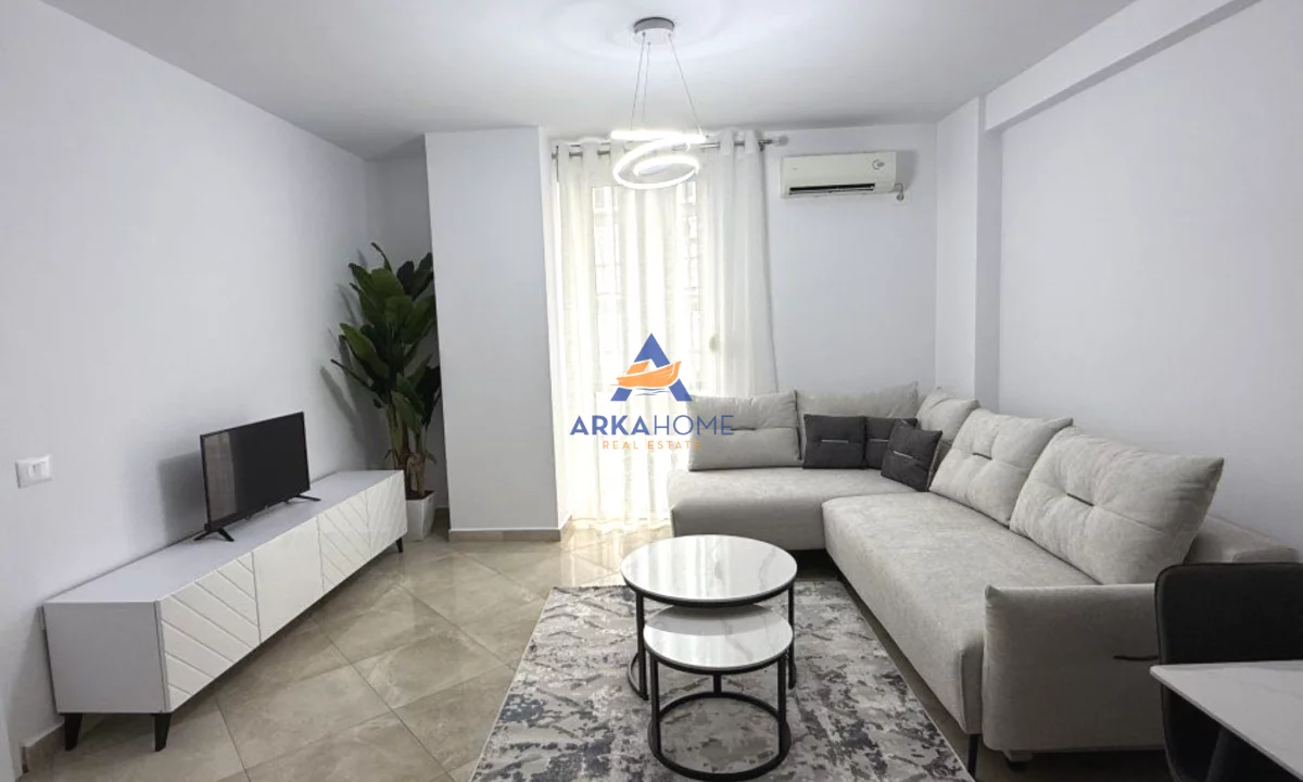 Shtepi me qera Apartament ne Tirane, 2+1, Mobilimi E mobiluar, Pagesa 850  Euro.
