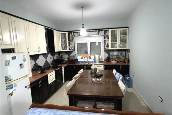 House for Rent 3+1 in Tirana - 523 Euro