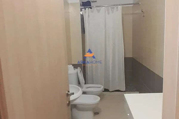 Appartamento in vendita a Tirana 1+1, Arredato