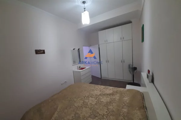 Appartamento in vendita a Tirana 2+1, Arredato