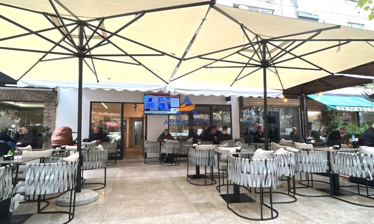 SHITET LOKAL 76M2 "ALI DEMI" 330.000 EURO