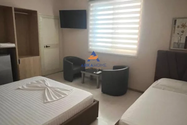 SHITET HOTEL 570 M2 "RRUGA E KOSOVAREVE" 2.200.000 EURO