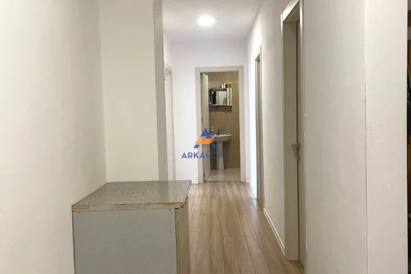 Appartamento in vendita a Tirana 3+1, Arredato