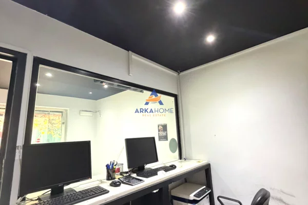 JEPET ME QERA BIZNES - EXCHANGE 33 M2 "RRUGA XHAFIZE KEKO" 85000 LEKE