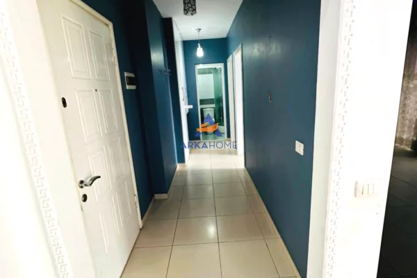 Appartamento in vendita a Tirana 2+1, Vuoto