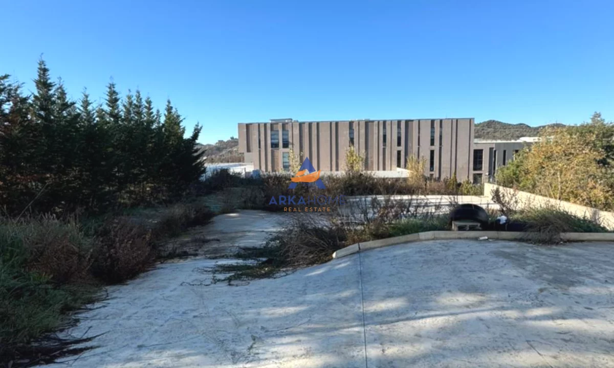 TOKE ME QERA 2000M2 "TEG" 6000 EURO