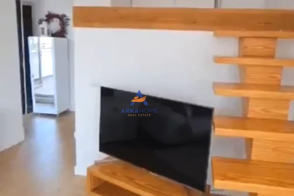 Appartamento in vendita a Tirana 1+1, Arredato