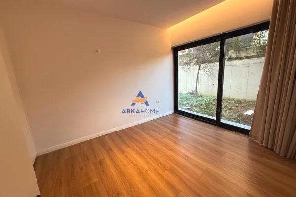 Shtepi me qera Apartament ne Tirane, 2+1, Mobilimi Pjeserisht e mobiluar, Pagesa 1,500  Euro.