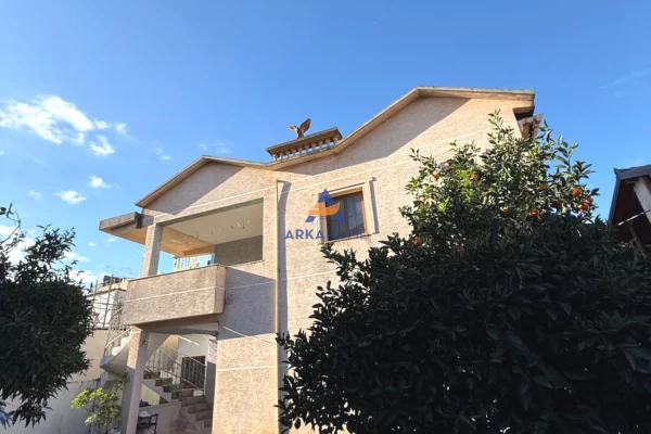 House for Rent 4+1 in Tirana - 939 Euro