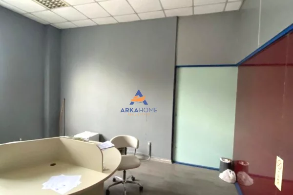 Business Property in Sale 1+1 in Tirana - 180,000 Euro