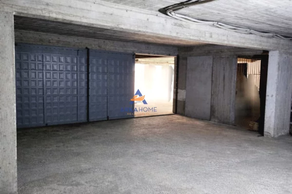 Business Property in Sale 4+1 in Tirana - 100,000 Euro