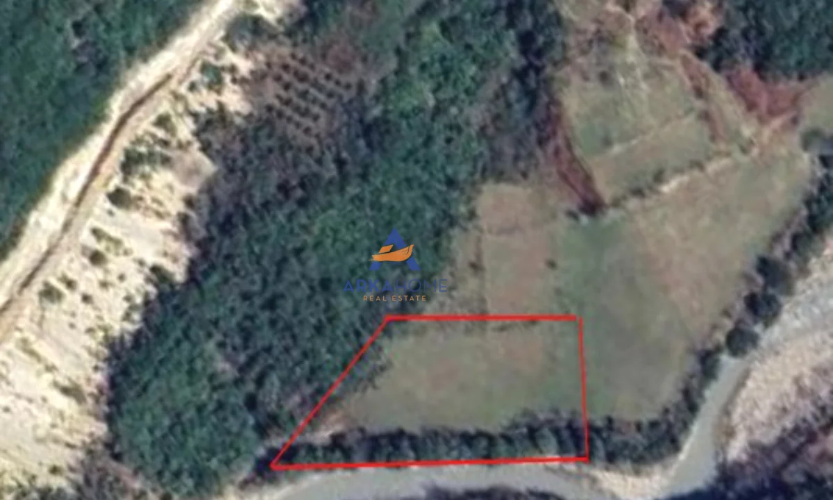 SHITET TOKE 2000M2 "KRYEZI,TIRANE" 250.000 EURO