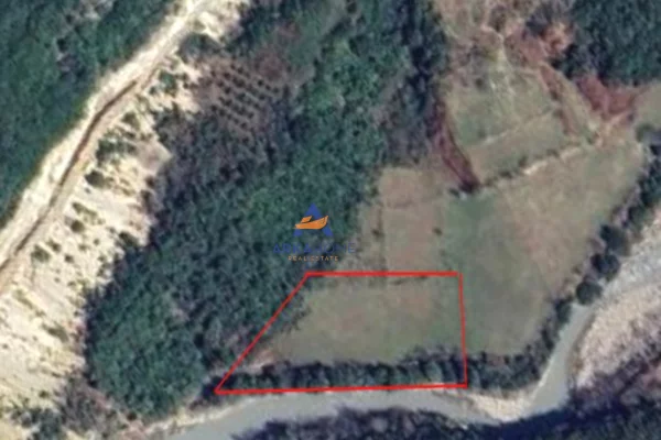 Terreno in vendita a Tirana - 250,000 Euro