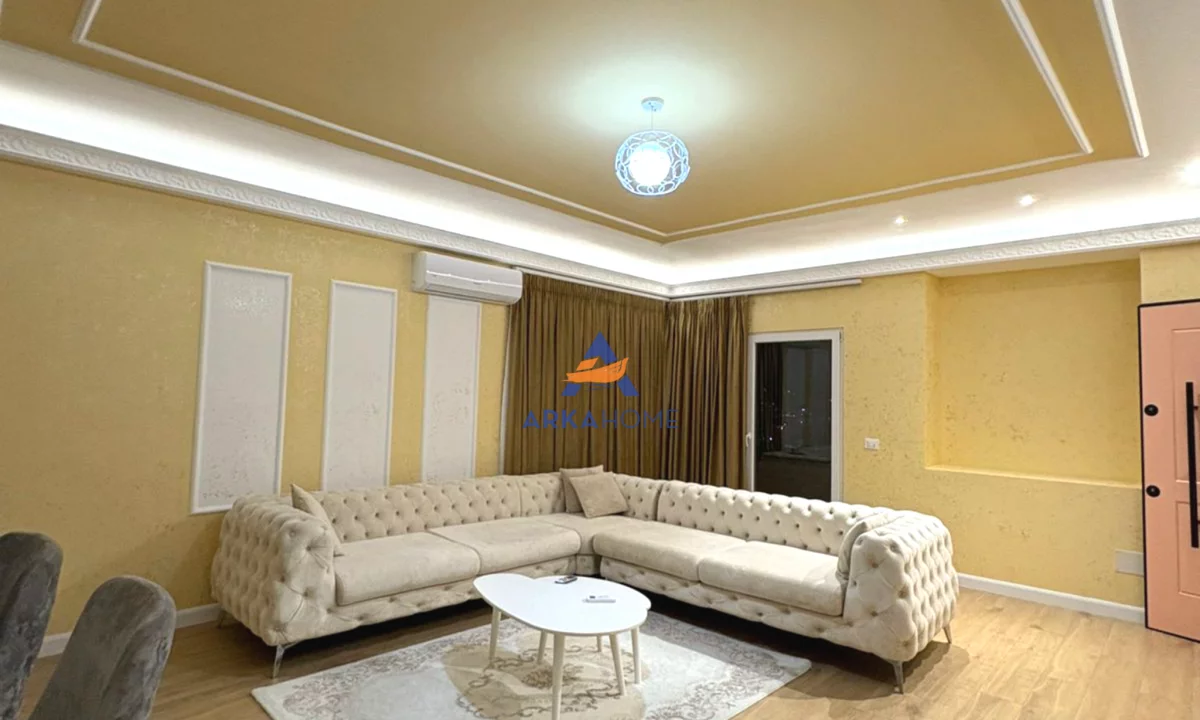 Appartamento in vendita a Tirana 2+1, Vuoto